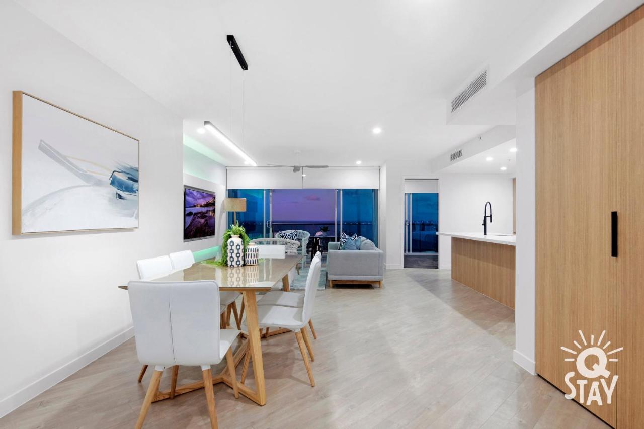 Luxurious 3 Bed Executive Sub Penthouse With Ocean View At Chevron Renaissance - Q Apartment